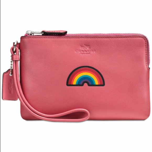 FLASH SALE!! RARE- NWT Coach smooth leather rainbow wristlet!! 🌈 PRICE FIRM - Picture 1 of 3